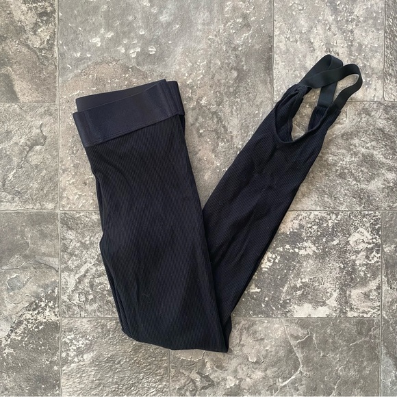 NWOT The Range Stirrup Ribbed Leggings Black Size Small Revolve - Picture 6 of 12